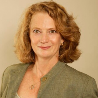 Carrie Sackett headshot